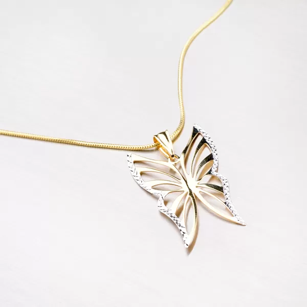 Dámsky prívesok zlatý mix 585 motýľ s rytinou 43-2487