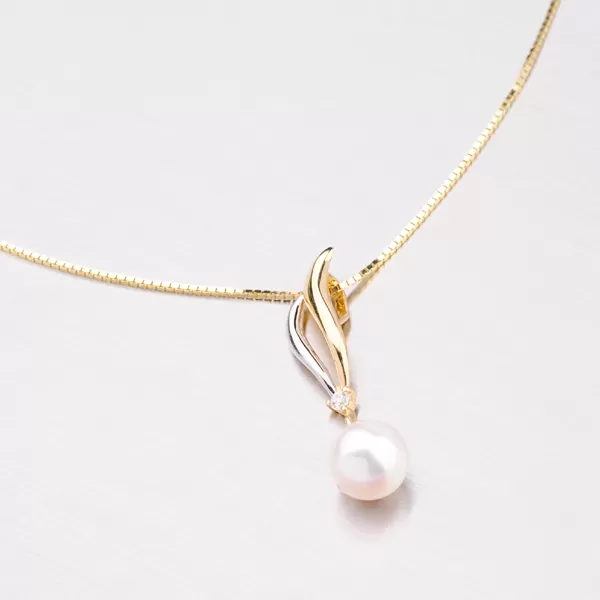 Nádherný prívesok zo zlata s perlou 43-21414