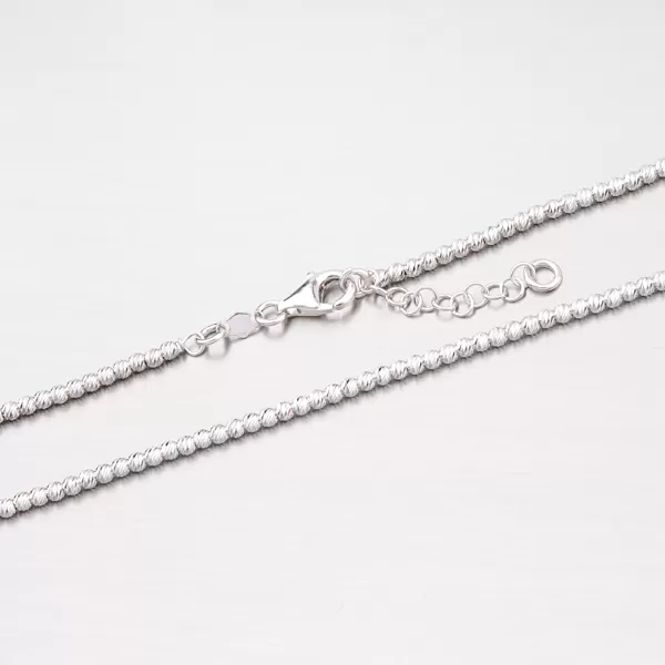 Strieborný náhrdelník zdobený gravírovanými korálkami N1603341-0048-SLX