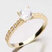 Zlatý prsteň zdobený zirkónmi DZ10759-ZL