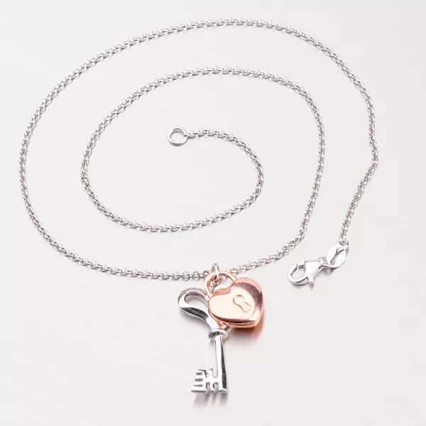 Náhrdelník s kľúčom a zámkom v tvare srdca N1502165-1628-SLX