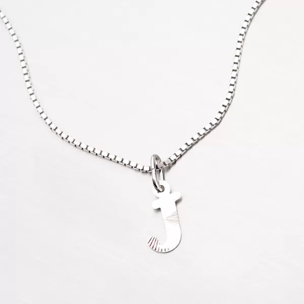 Strieborné písmenko - J M5114-FC-J