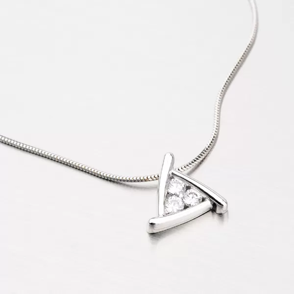 Prívesok z bieleho zlata DZ1926B