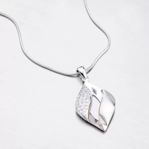 Strieborný prívesok so zirkónmi ZS-161P-OKS