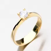 Krásny dámsky prsteň zo zlata DZ1895ZL