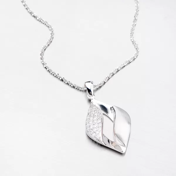 Strieborný prívesok so zirkónmi ZS-161P-OKS