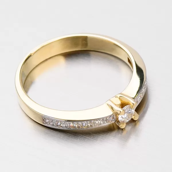 Zlatý prsteň so zirkónmi DZ1917ZL