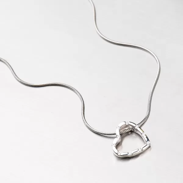 Srdiečko so zirkónmi DZ1941B