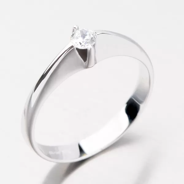 Krásny dámsky prsteň zo zlata DZ1956B