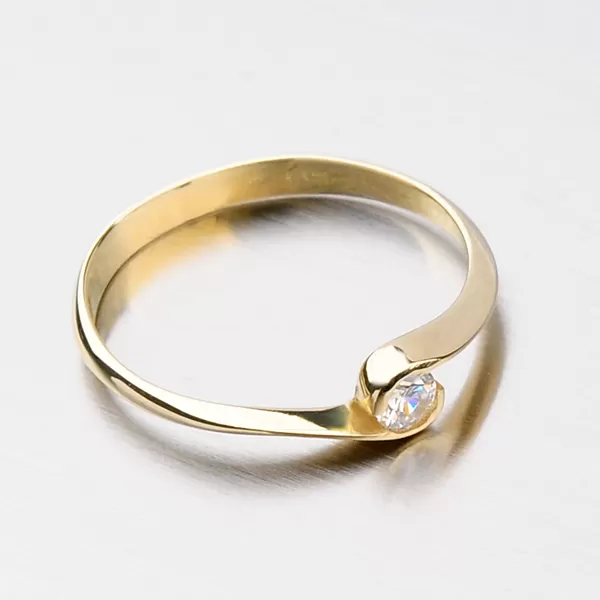 Zlatý prsteň so zirkónom DZ1914ZL