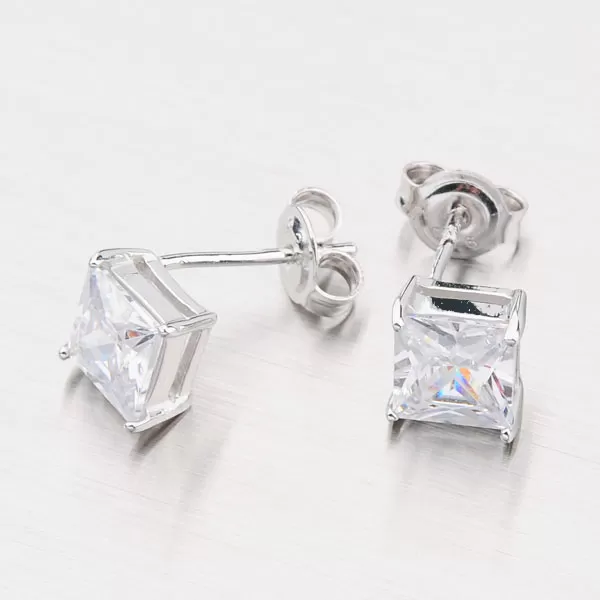 Strieborné kôstky so zirkónmi YNG2143