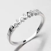 Krásny prsteň so zirkónmi DZ2086B