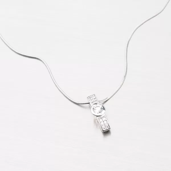 Strieborný prívesok so zirkónmi ORT1-P