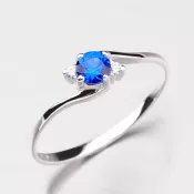 Prsteň s tmavomodrým zirkónom 356-0106TM