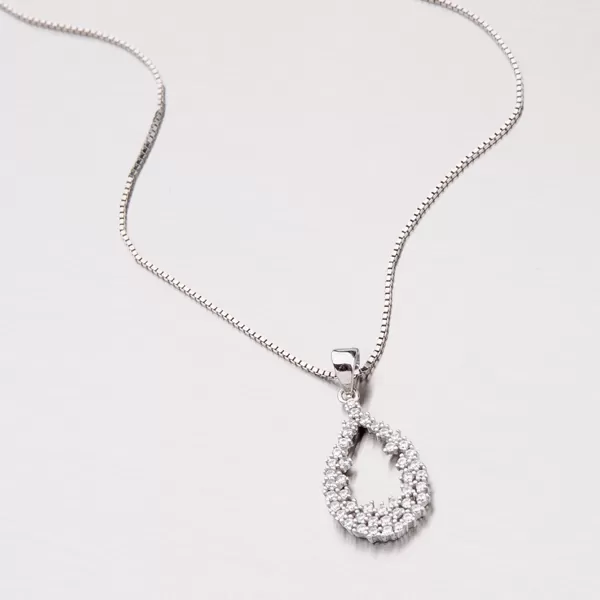 Zlatý prívesok so zirkónmi 147-1020