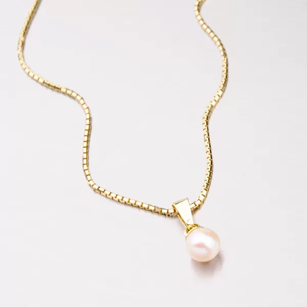 Zlatý prívesok s perlou 352P-130078