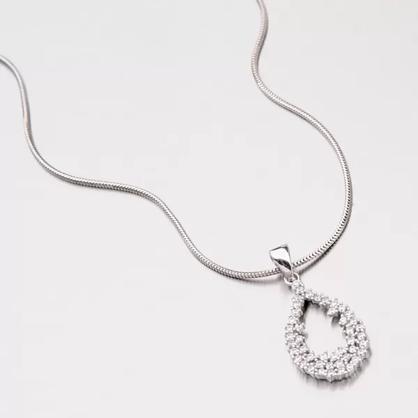 Zlatý prívesok so zirkónmi 147-1020