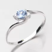 Prsteň s svetlo modrý zirkón 356-0106SM