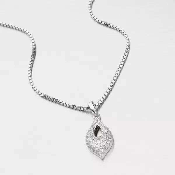 Strieborný prívesok so zirkónmi PXX02130189