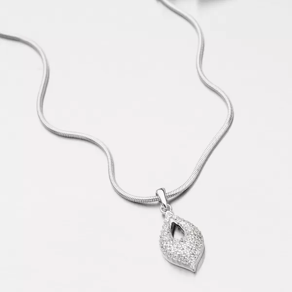 Strieborný prívesok so zirkónmi PXX02130189