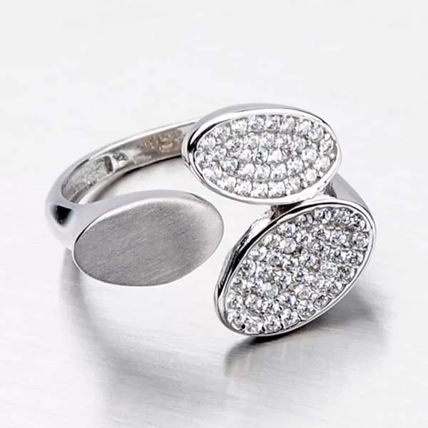 Strieborný prsteň so zirkónmi HK-5000-OKS