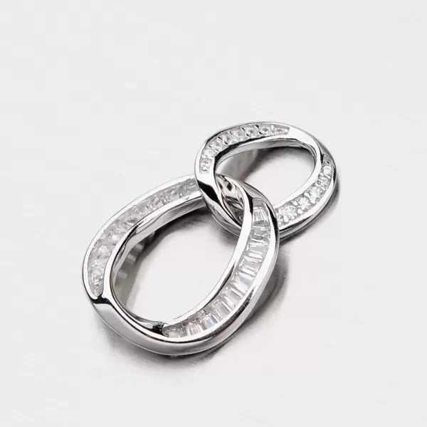 Strieborný prívesok so zirkónmi PXX07180569