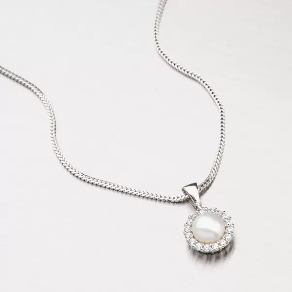 Prívesok s perlou a zirkónmi 13-208