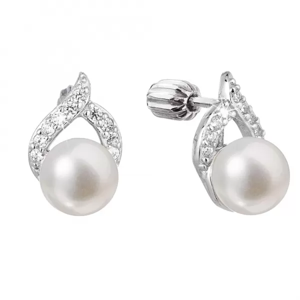 Strieborné náušnice kôstky s bielou riečnou perlou 21055.1