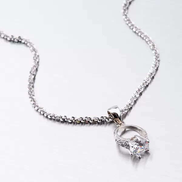 Strieborný prívesok HST-13286D