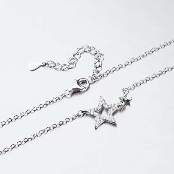 Strieborný náhrdelník so zirkónmi SST-15888