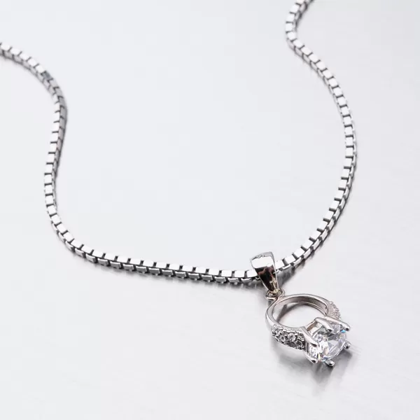 Strieborný prívesok HST-13286D