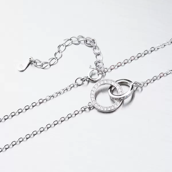 Strieborný náhrdelník so zirkónmi SST-15889