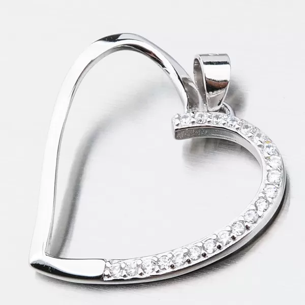 Strieborné srdce so zirkónmi HST-13280