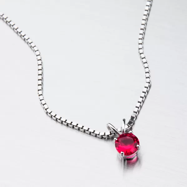 Strieborný prívesok s rubínom HST-13386
