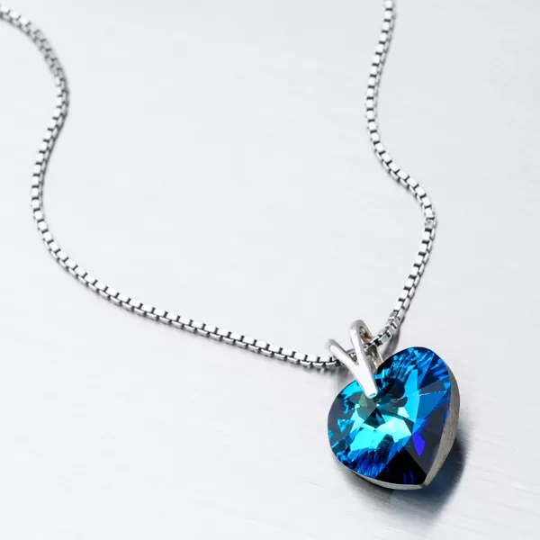 Strieborný prívesok srdca z kryštálu D108-JK