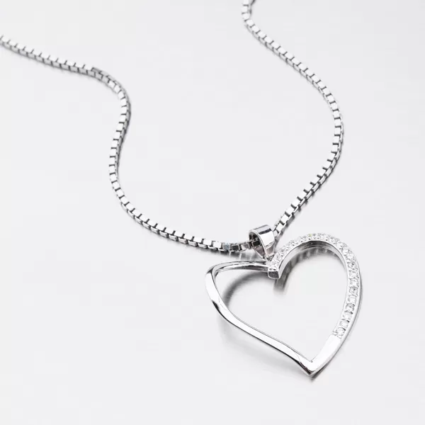 Strieborné srdce so zirkónmi HST-13280
