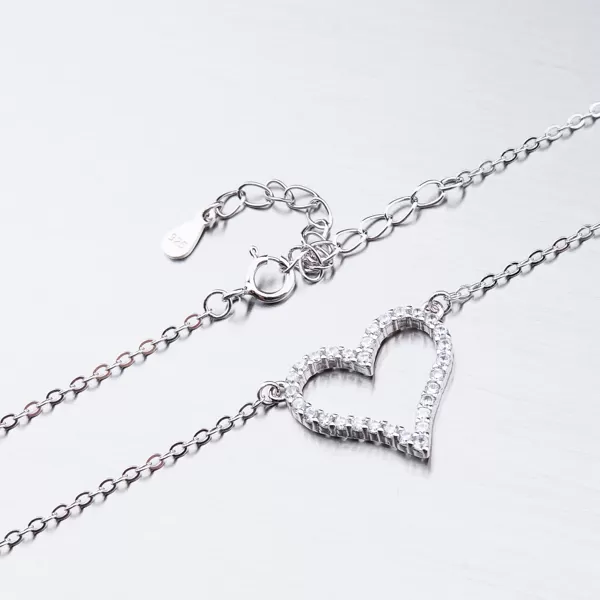 Strieborný náhrdelník so zirkónmi SST-15878