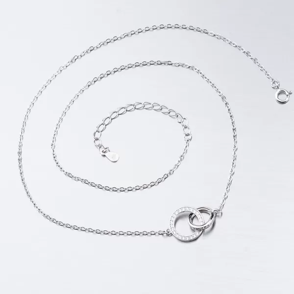 Strieborný náhrdelník so zirkónmi SST-15889