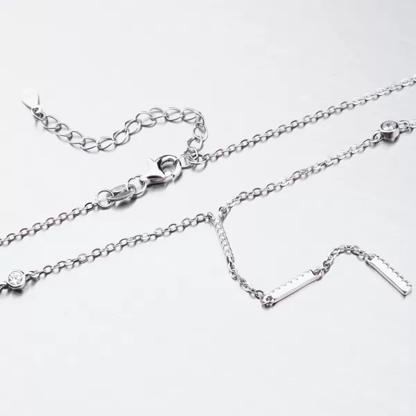 Strieborný náhrdelník so zirkónmi SST-15988