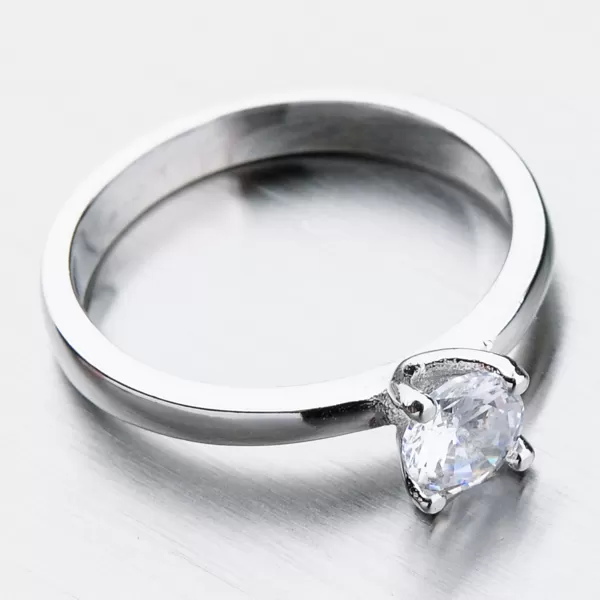 Strieborný prsteň so zirkónom GST-11245