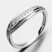 Strieborný prsteň so zirkónmi GST-11297