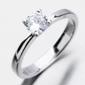 Strieborný prsteň so zirkónom GST-11245