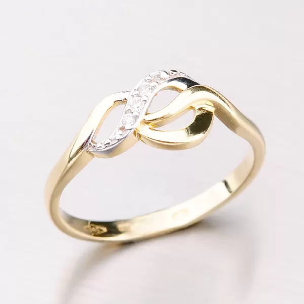 Zlatý prsteň so zirkónmi 41-NF145