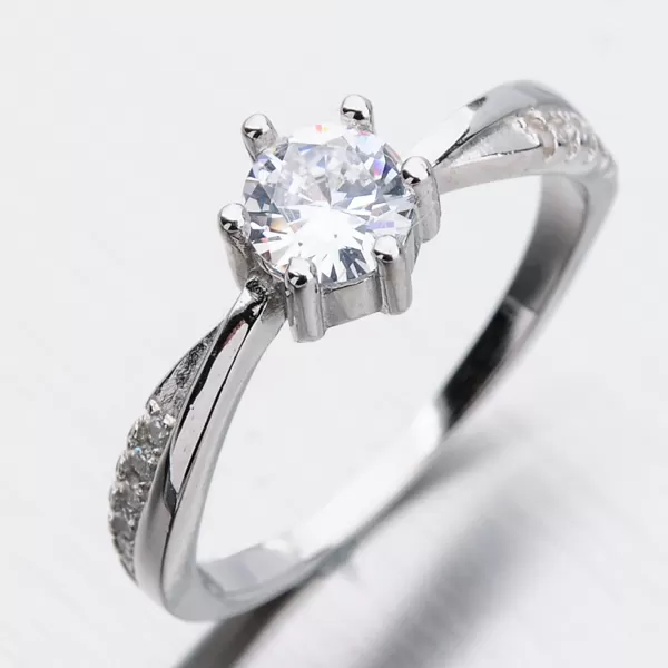 Strieborný prsteň so zirkónmi GST-11304