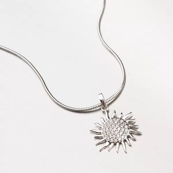 Zlatý prívesok so zirkónmi 43-21724