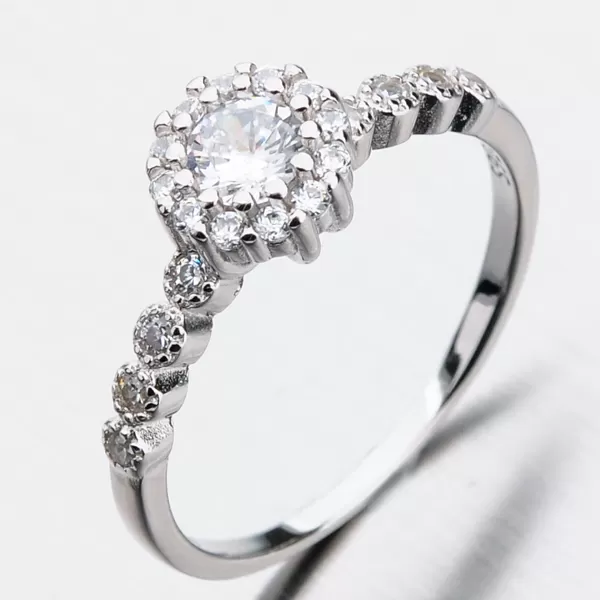 Strieborný prsteň so zirkónmi GST-11247