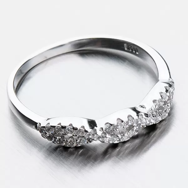 Strieborný prsteň so zirkónmi GST-11276