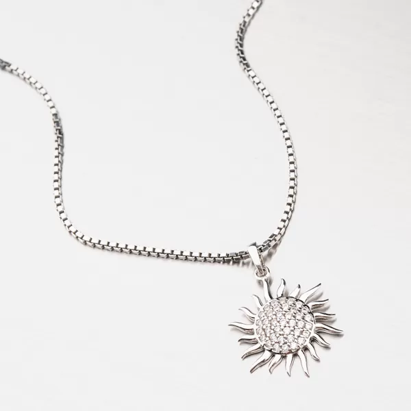 Zlatý prívesok so zirkónmi 43-21724