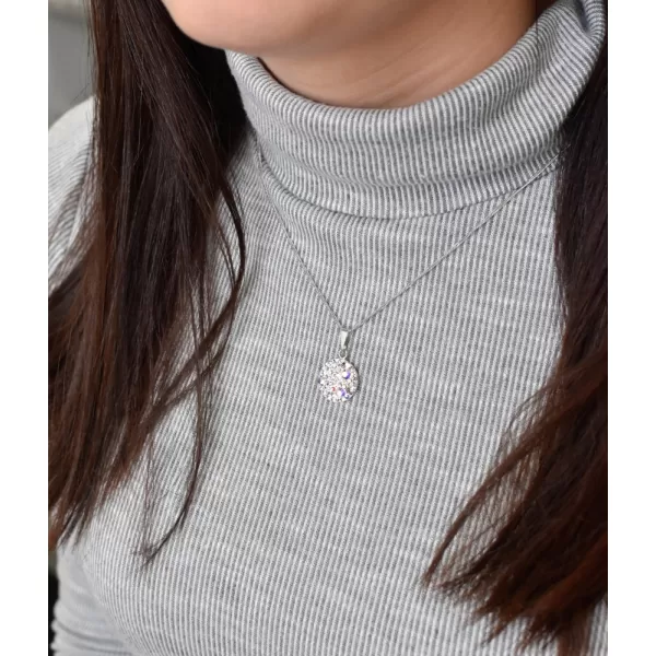 Strieborný prívesok s kryštálmi Swarovski ab efekt okrúhly 34225.2