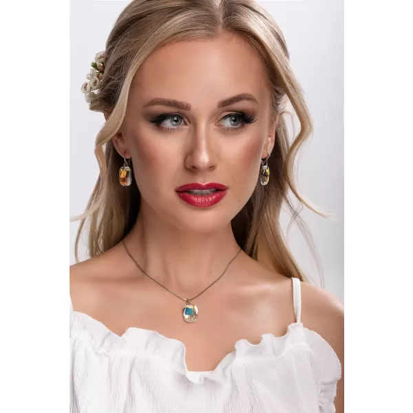 Strieborný prívesok s kryštálmi Swarovski ab efekt obdĺžnik 34254.2